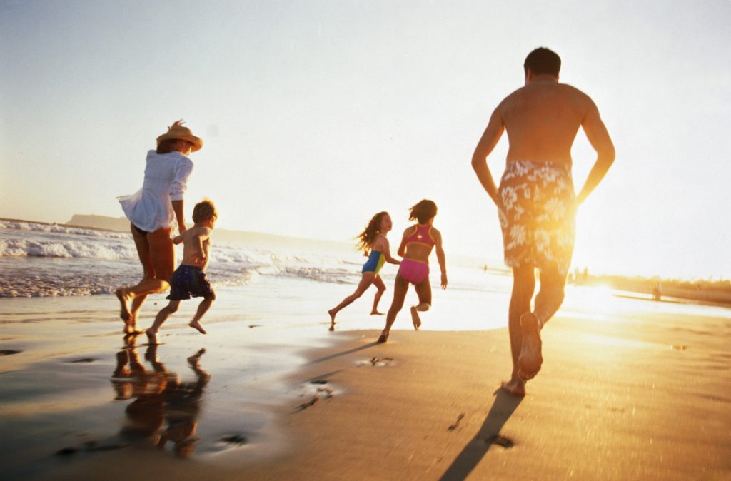 Os benefícios das férias para as crianças e para os pais